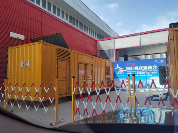 乌拉特后出租发电机-柴油发电机和汽油发电机哪个更好一些?