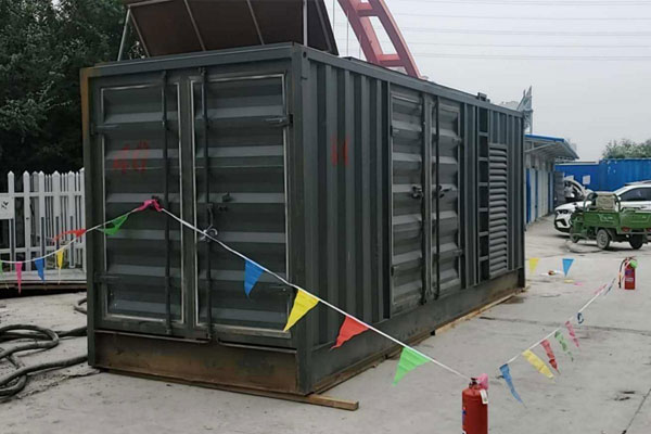 乌拉特后发电机租赁空气滤清器多久更换一次?
