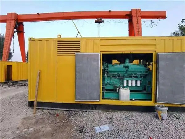 乌拉特后冬季低温环境下,500KW发电机组应该选择什么类型的启动电瓶?
